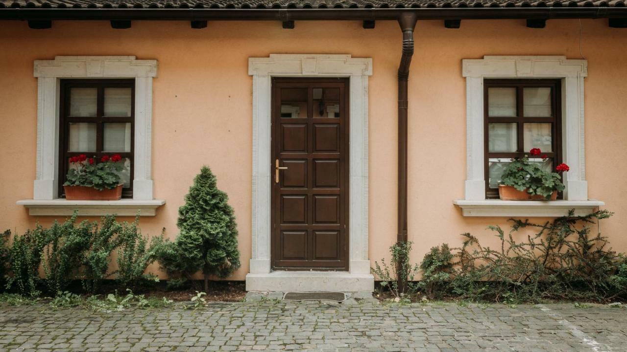Alandala By The Center Apartman Kolozsvár Kültér fotó